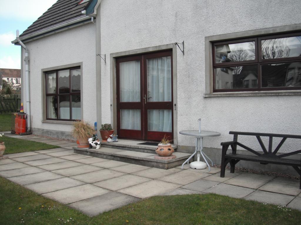Narrow Gauge B&B Ballymoney Exterior foto